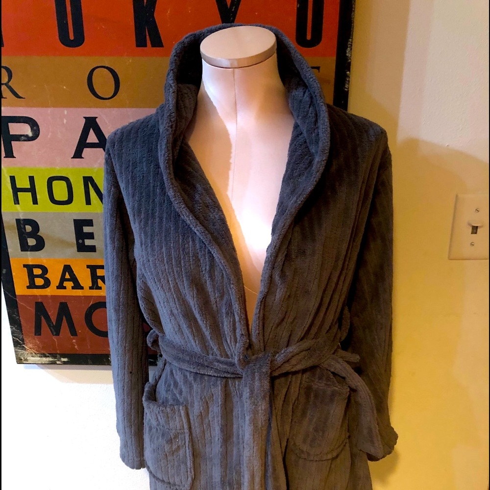 Women’s medium gray Basics Bath robe